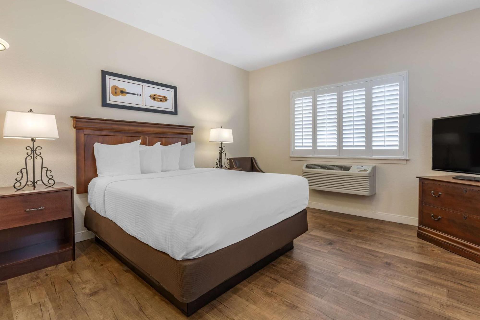 Best Western Rose Garden Inn Watsonville Bagian luar foto