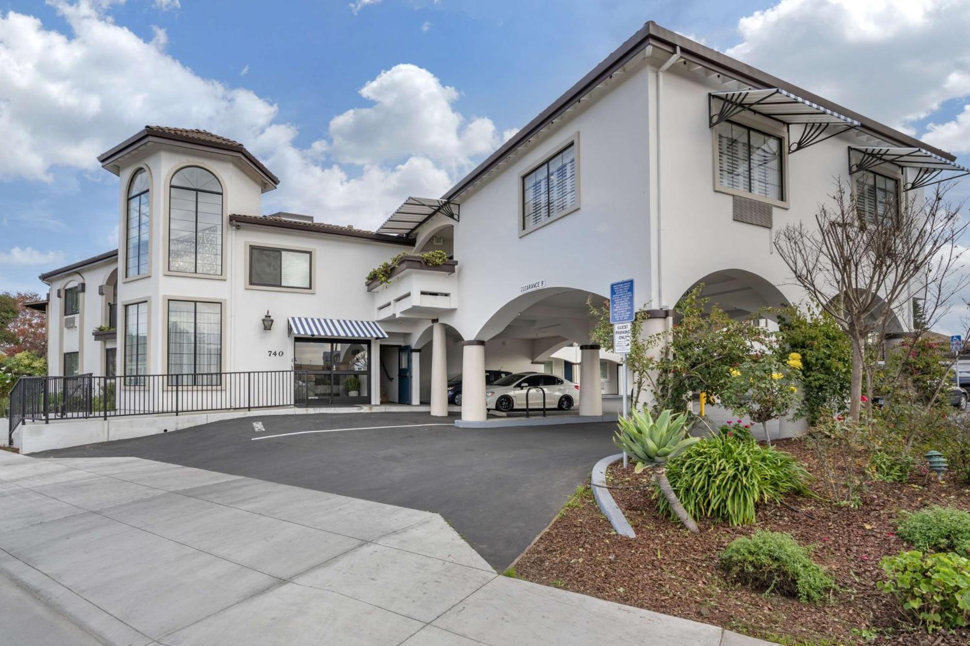 Best Western Rose Garden Inn Watsonville Bagian luar foto
